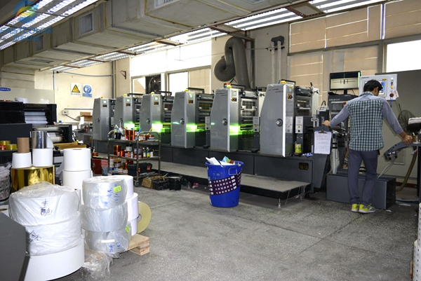 画册印刷的印刷设备可以保证数码印刷生产的整体效率